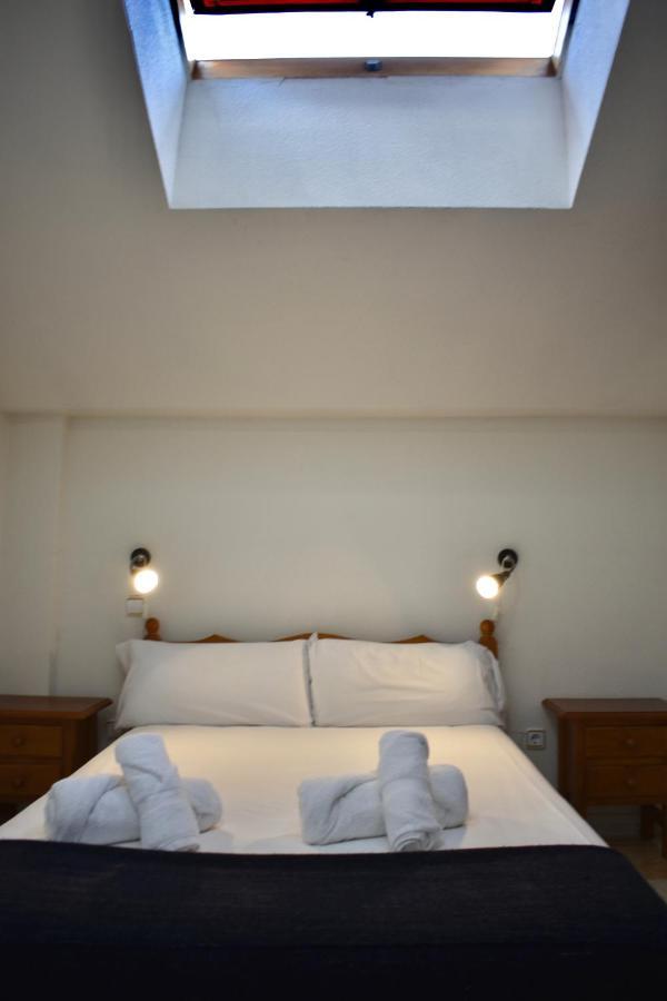 Hotel El Ancla Villanueva de la Cañada Extérieur photo