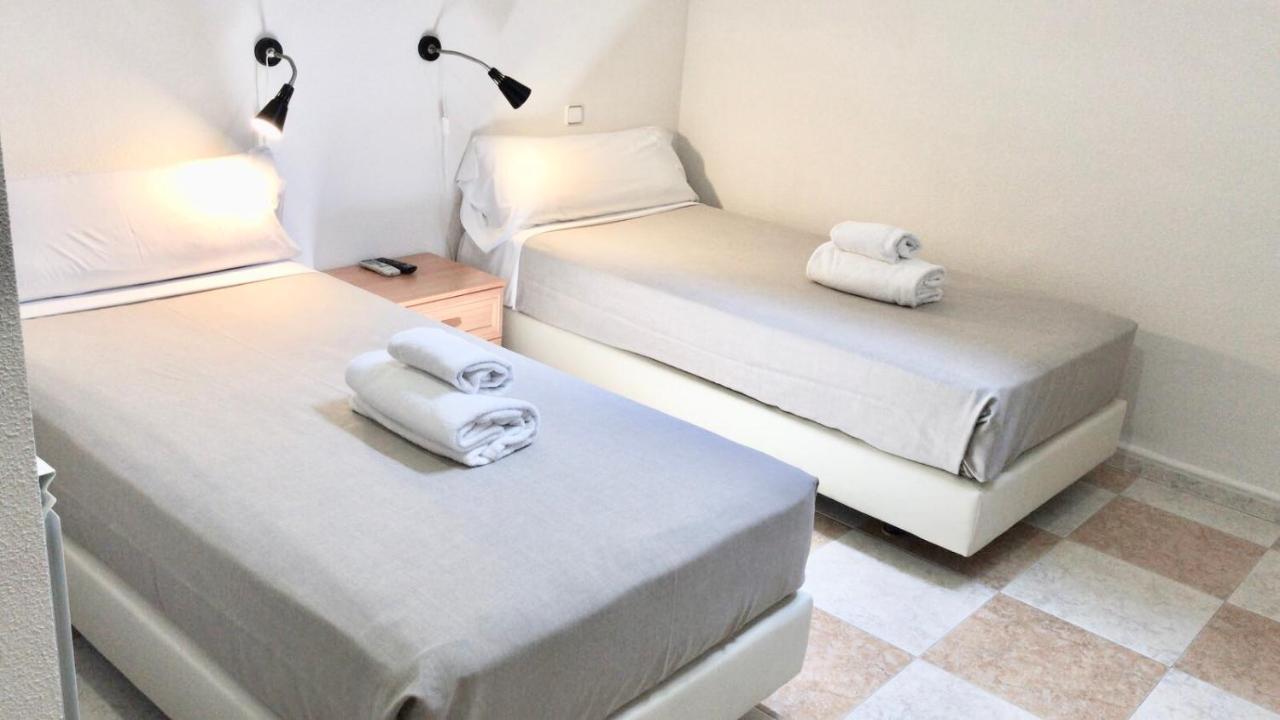 Hotel El Ancla Villanueva de la Cañada Extérieur photo