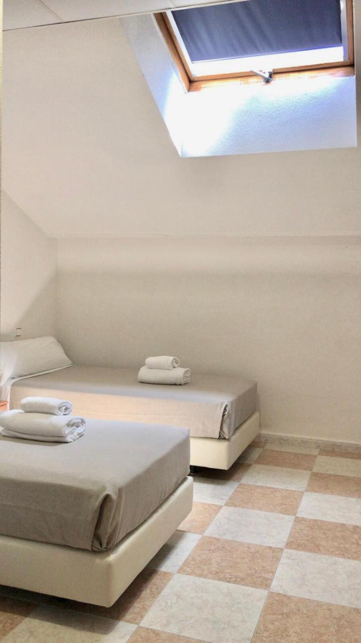 Hotel El Ancla Villanueva de la Cañada Extérieur photo