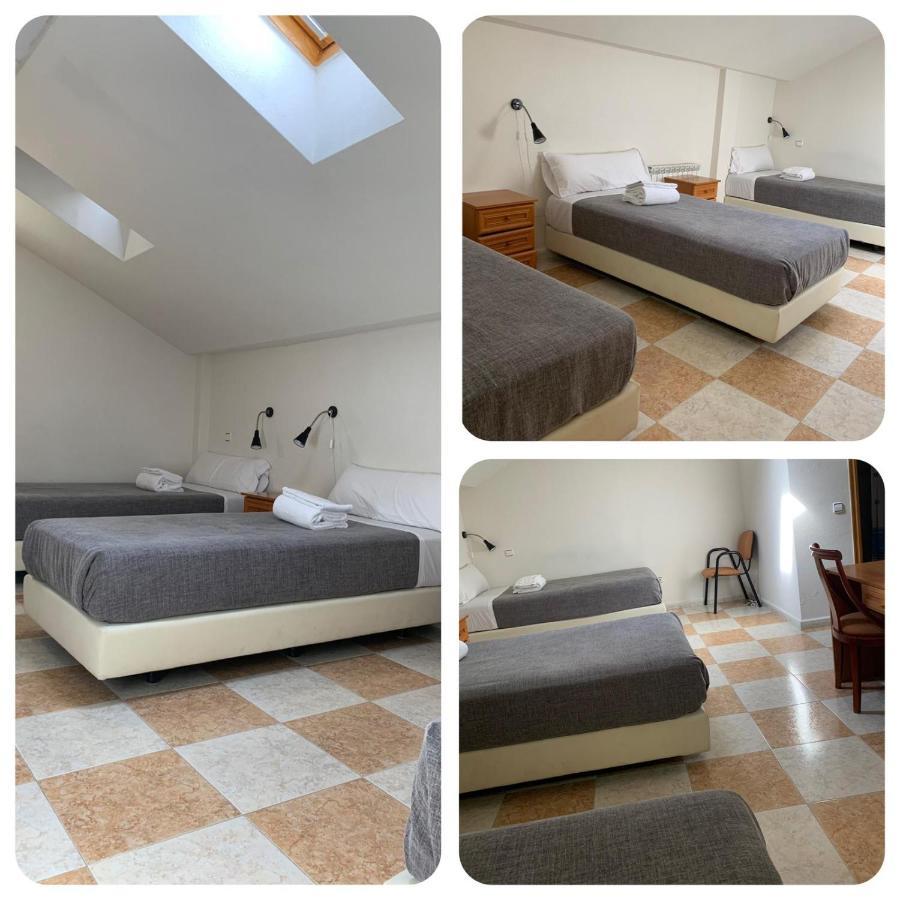 Hotel El Ancla Villanueva de la Cañada Extérieur photo